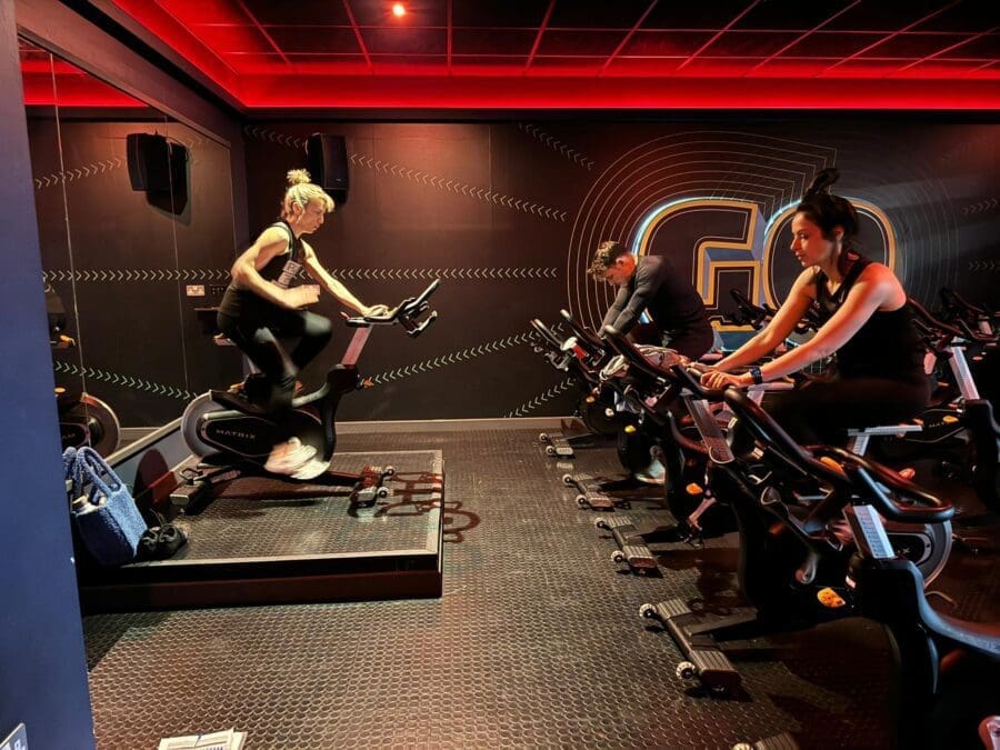 Gym jobs fitness instructor spin class