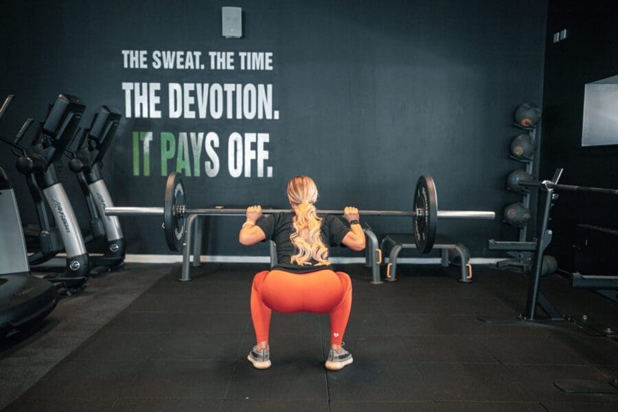 functional fitness women barbell back squat functional fitness women barbell back squat