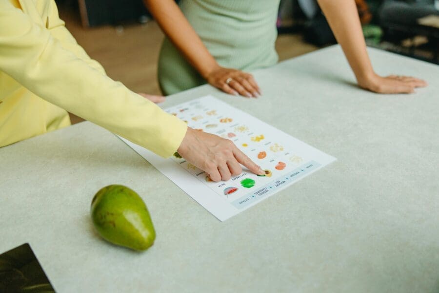 how to become a nutritionist skills