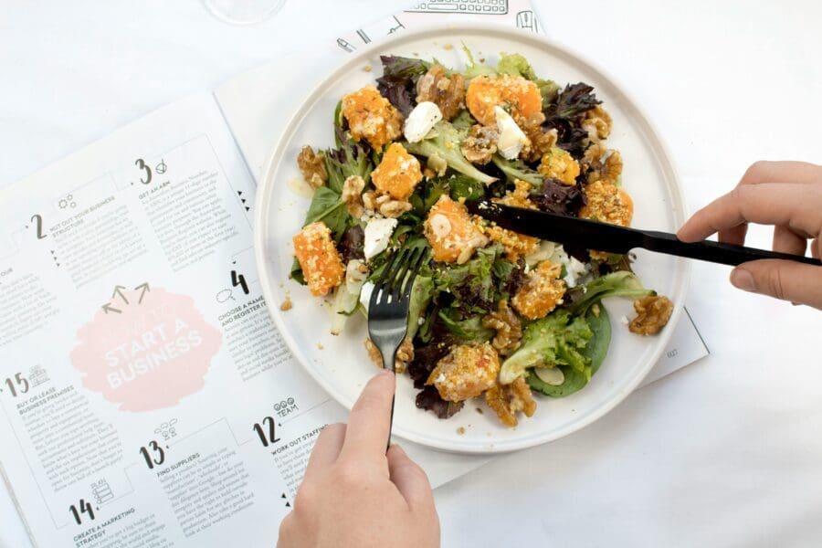 How to start a nutrition coaching business